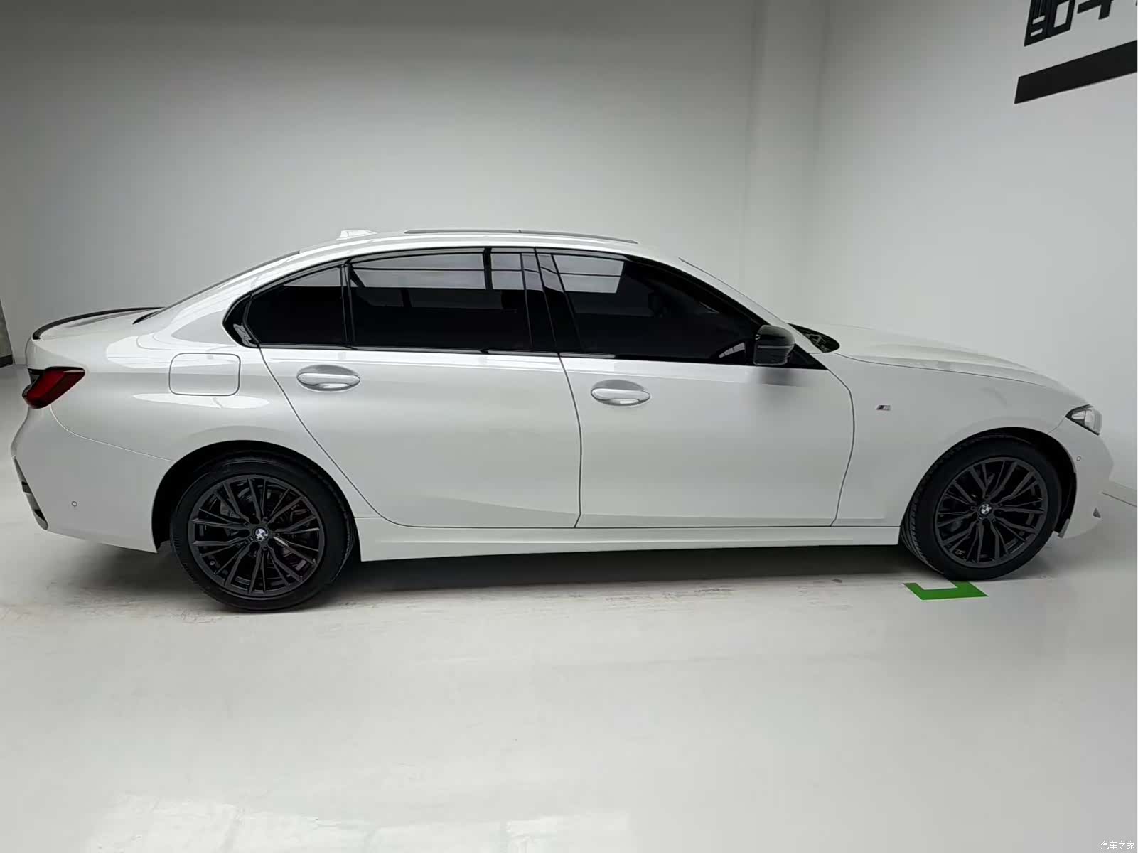 BMW 3 Series, 2024 7