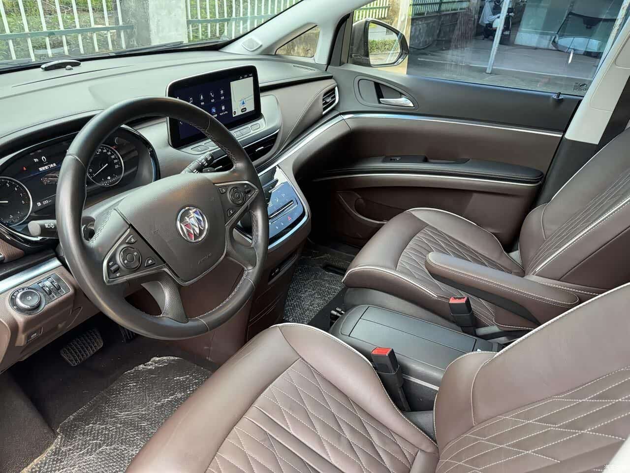 Buick GL8, 2022 10