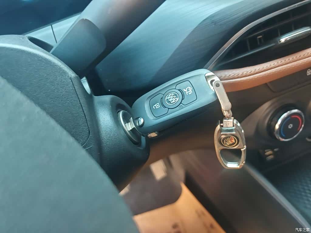 Buick Verano, 2022 9