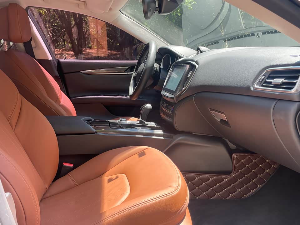 Maserati Ghibli Maserati Ghibli