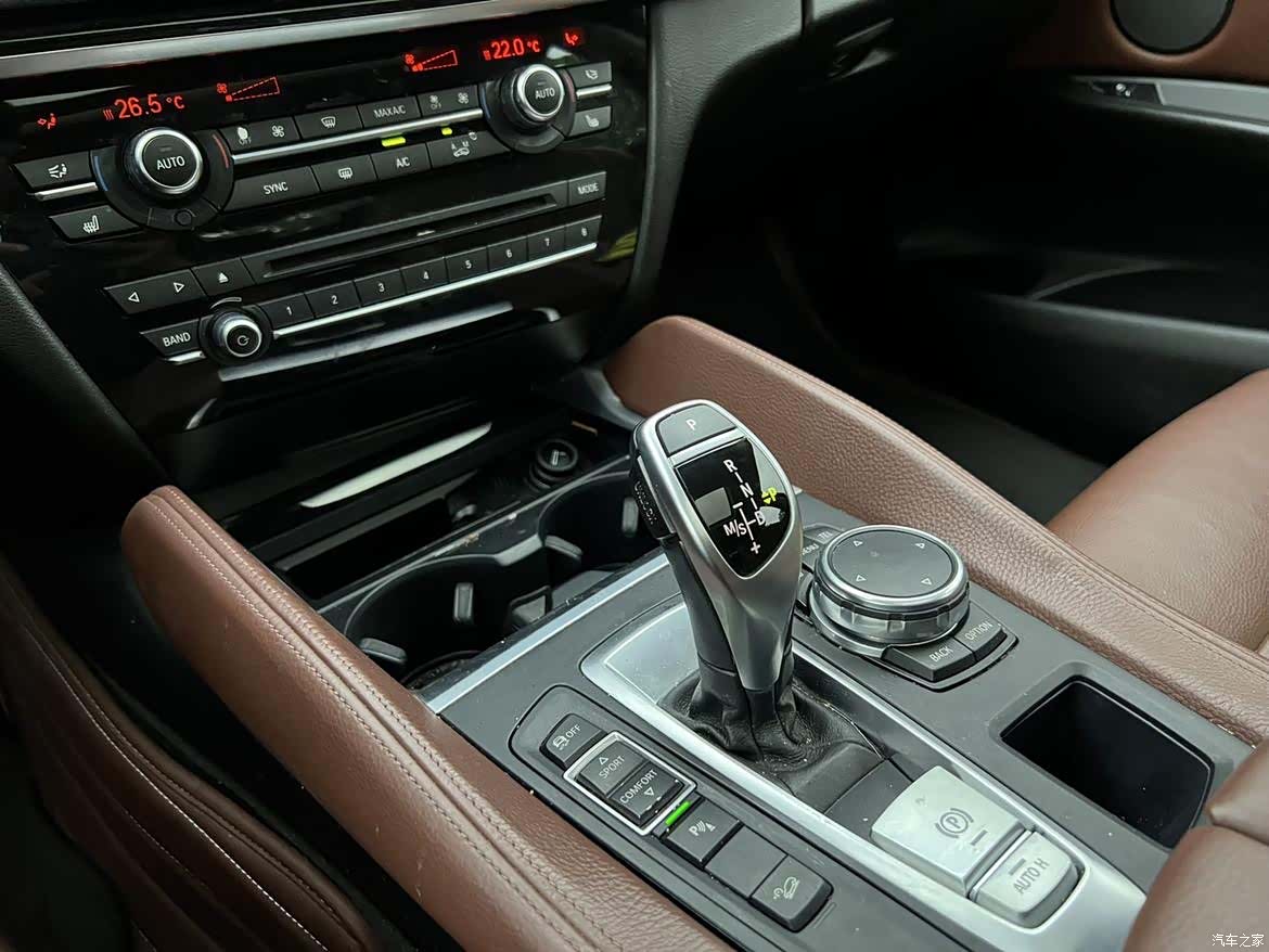 BMW X6, 2015 9