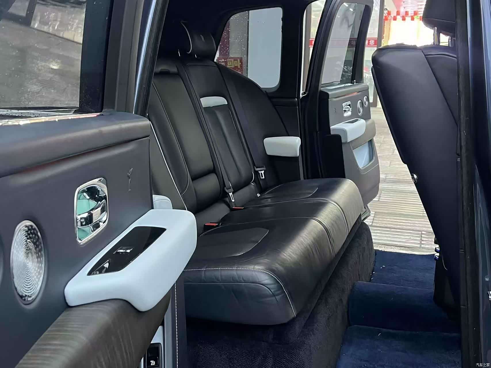 Rolls-Royce Cullinan, 2020 8