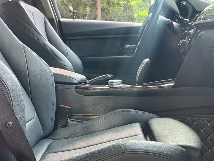 BMW 3 Series, 2019 года фото 8