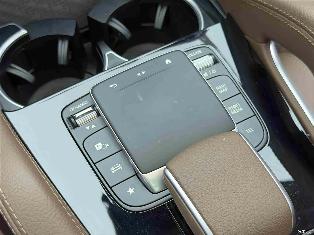 Mercedes-Benz GLE, 2026 14