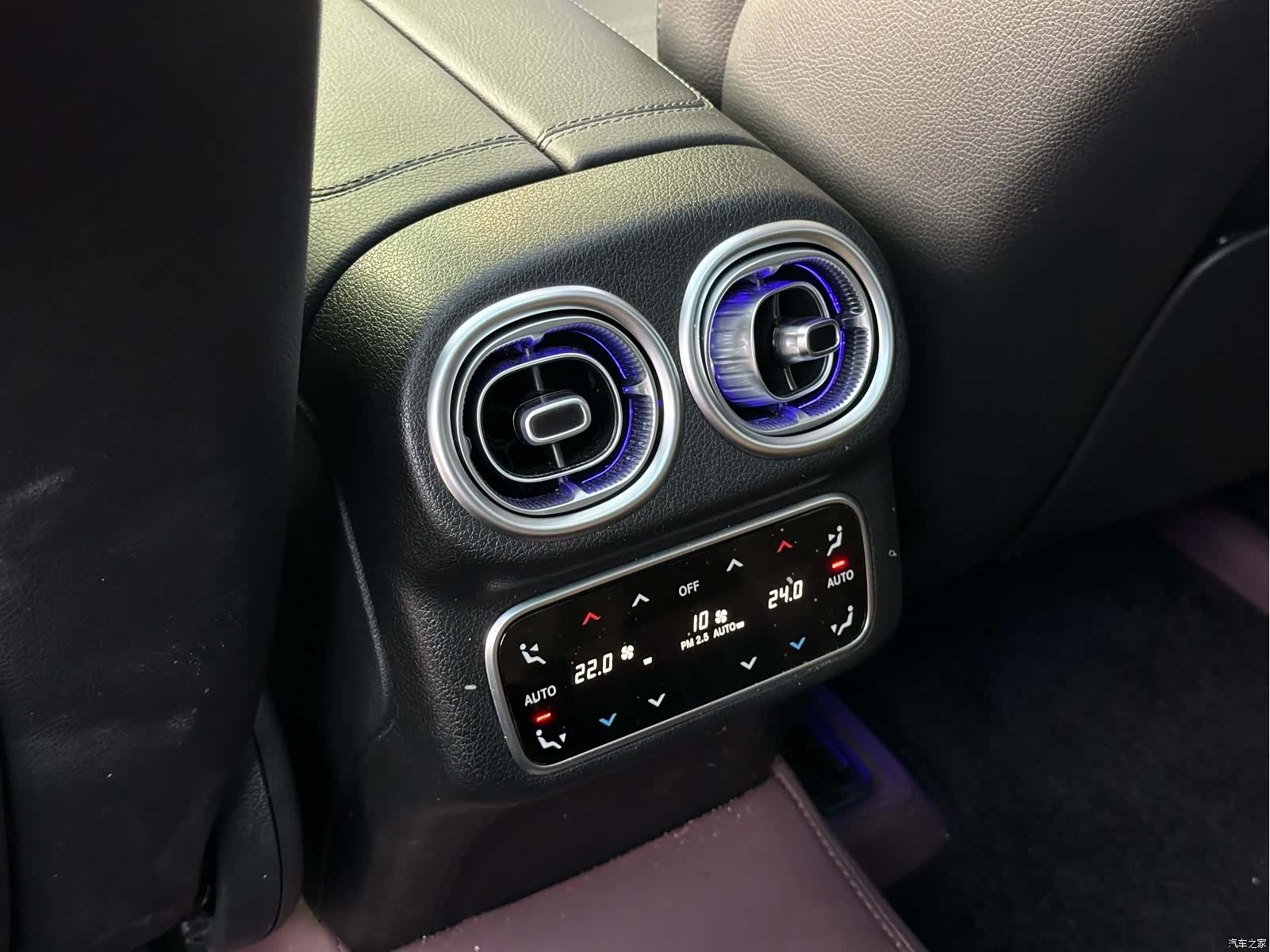 Mercedes-Benz GLC, 2023 19