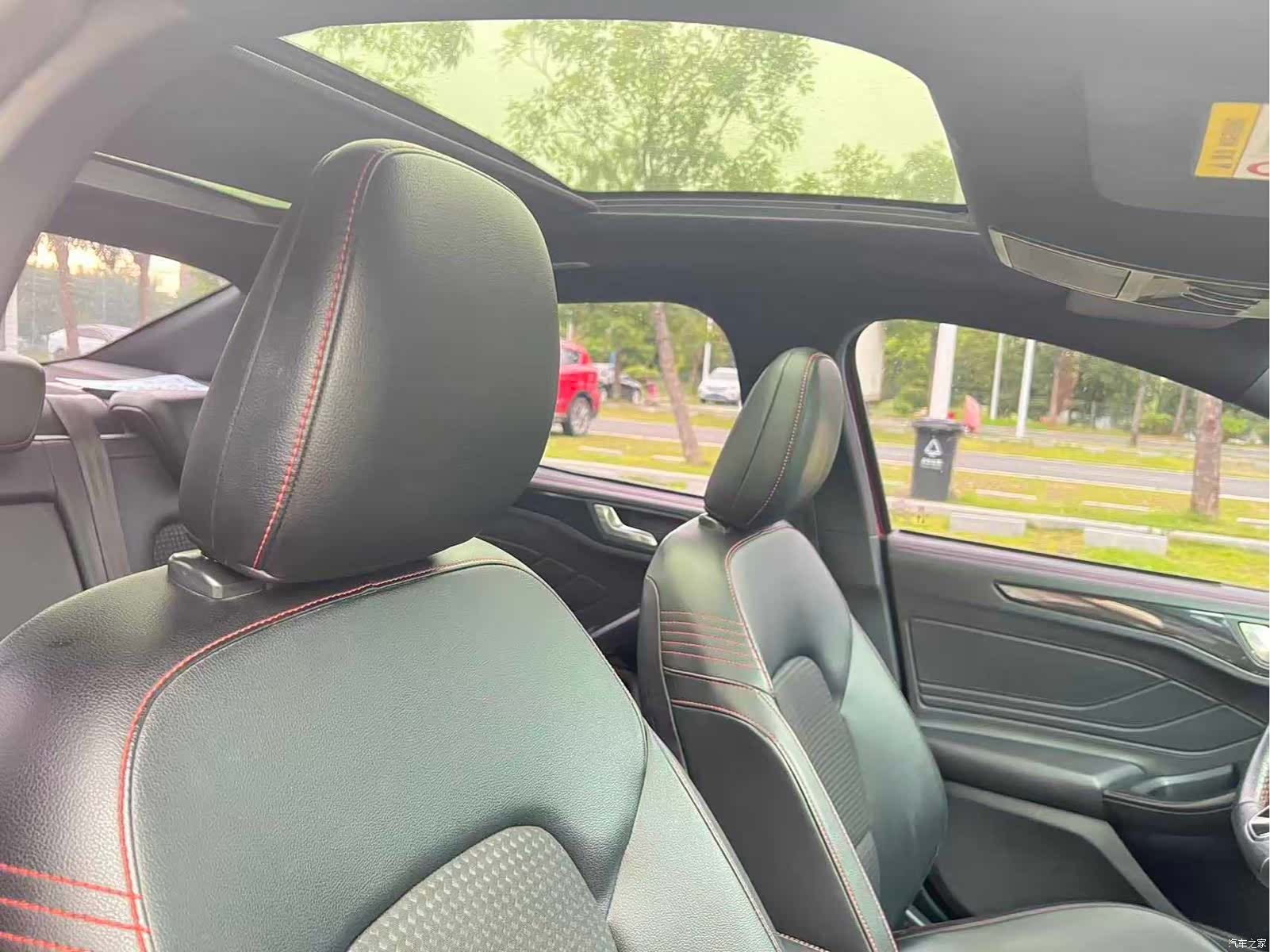 Ford Focus, 2021 16