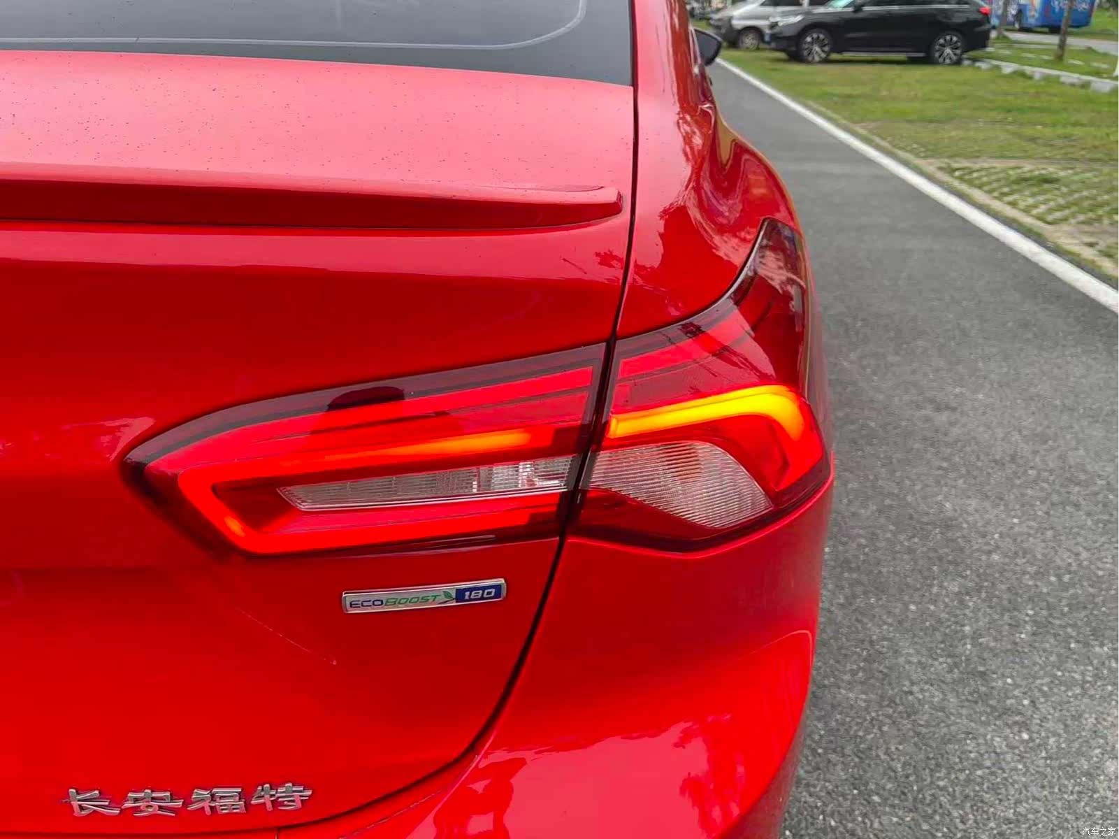 Ford Focus, 2021 32