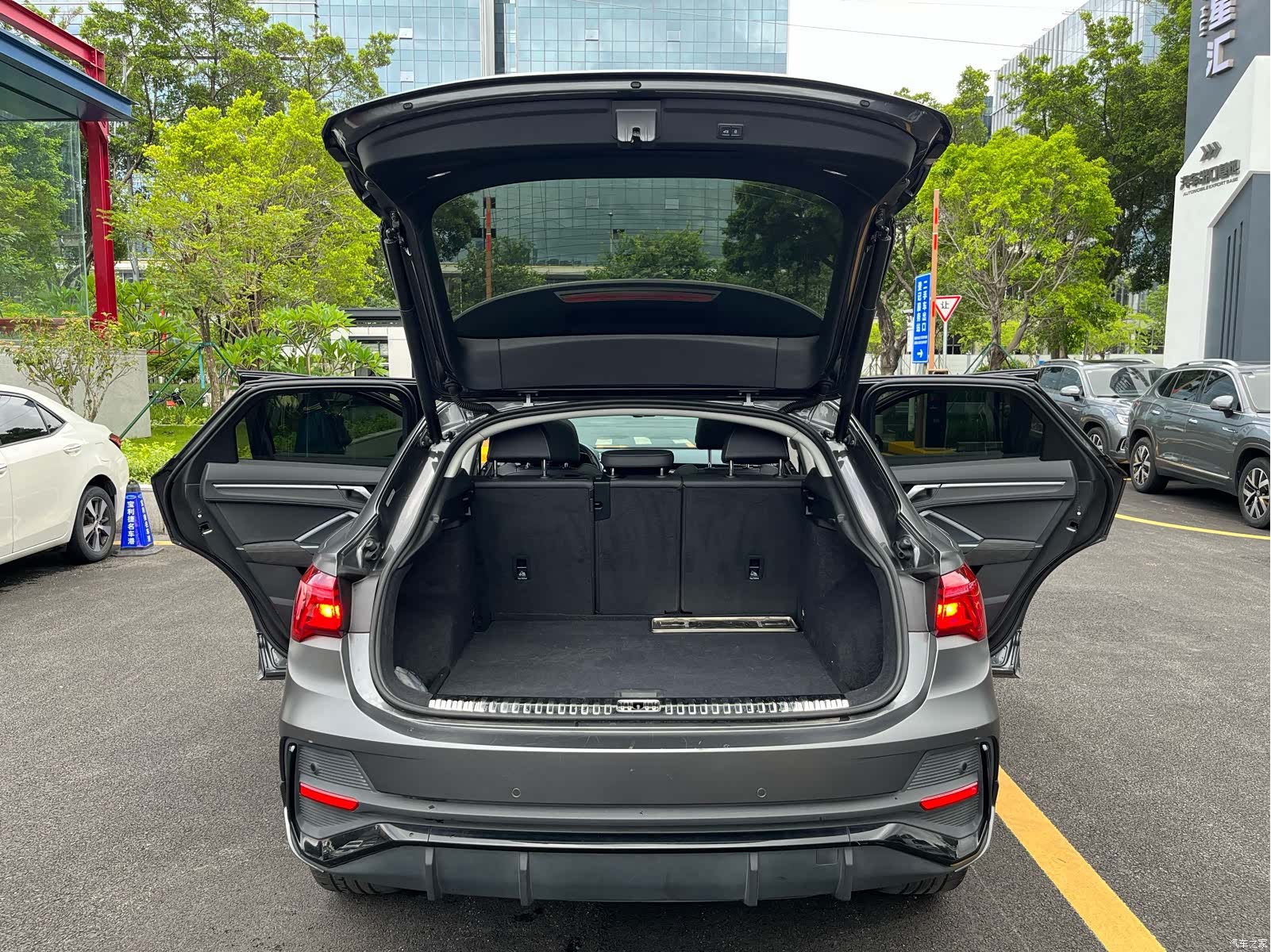 Audi Q3, 2022 20