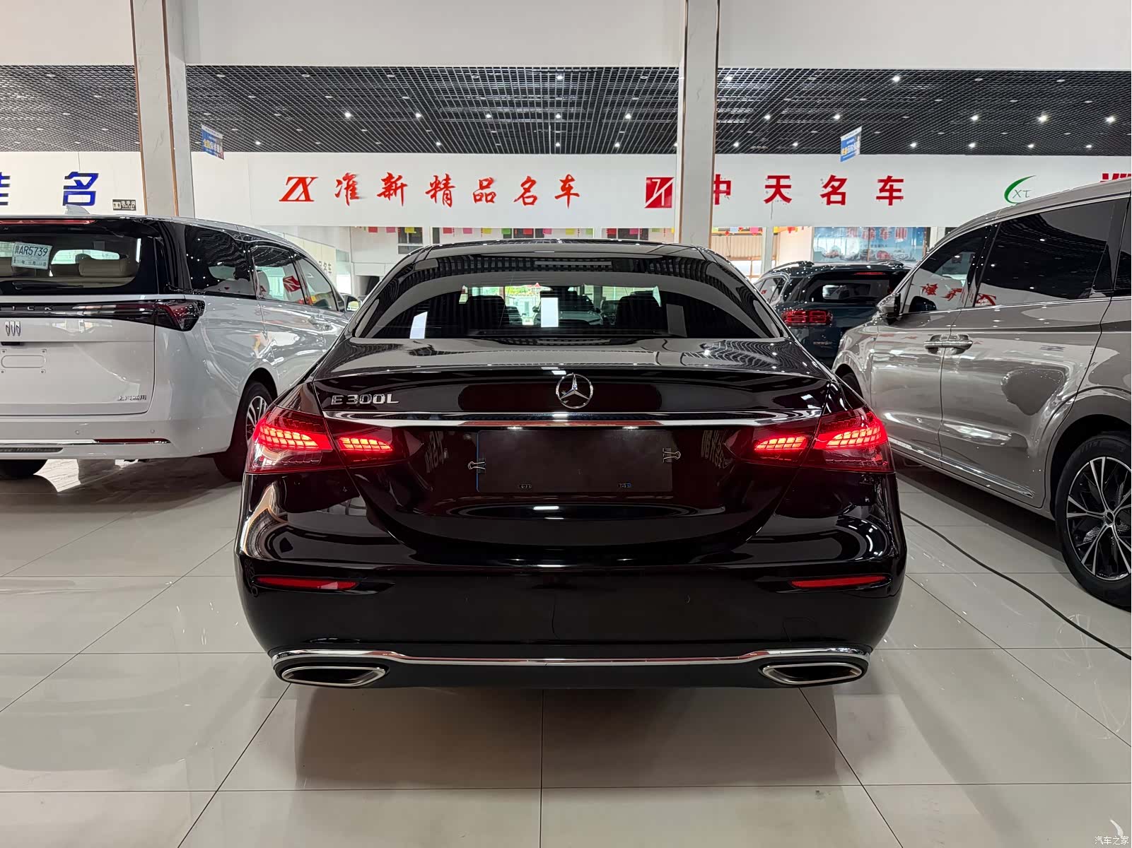 Mercedes-Benz E-Class, 2023 16