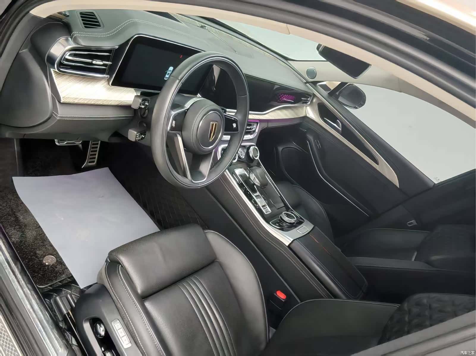 Hongqi H9, 2023 11