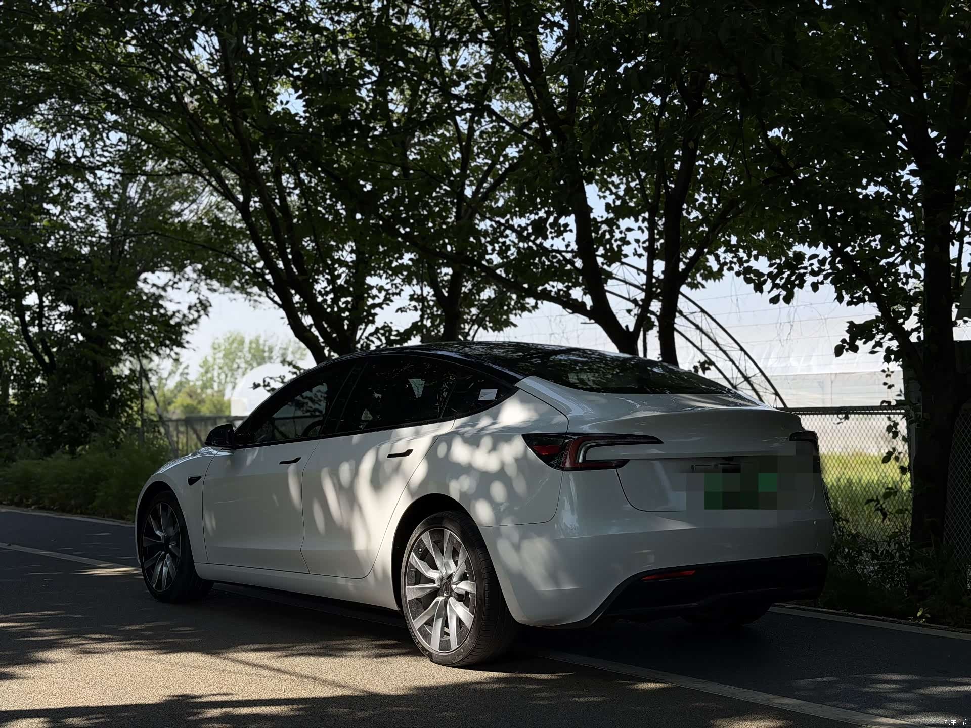 Tesla Model 3, 2025 6