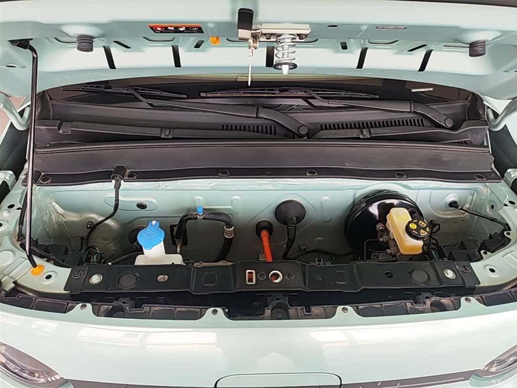 Geely Panda, 2025 20