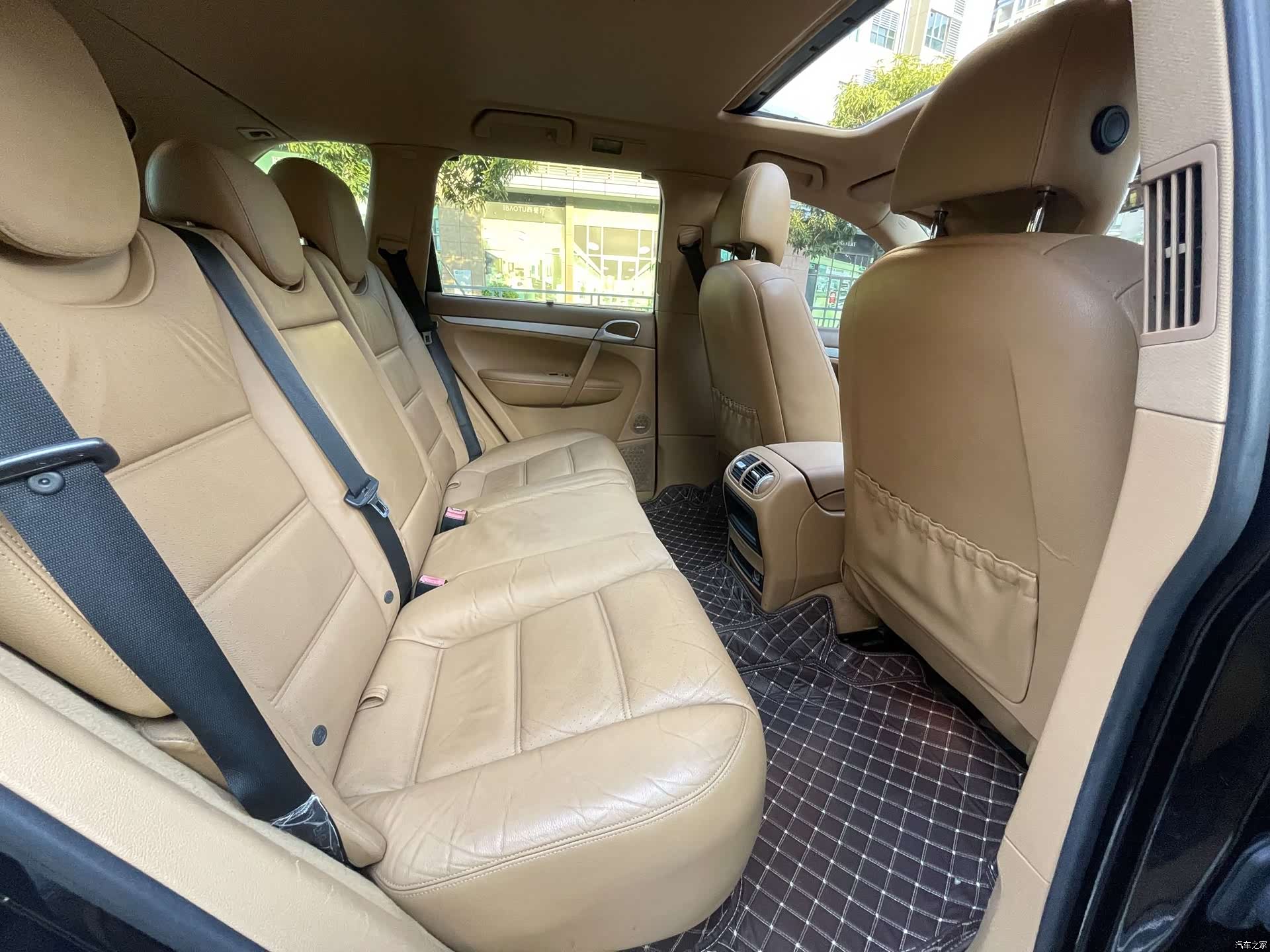 Porsche Cayenne, 2010 12