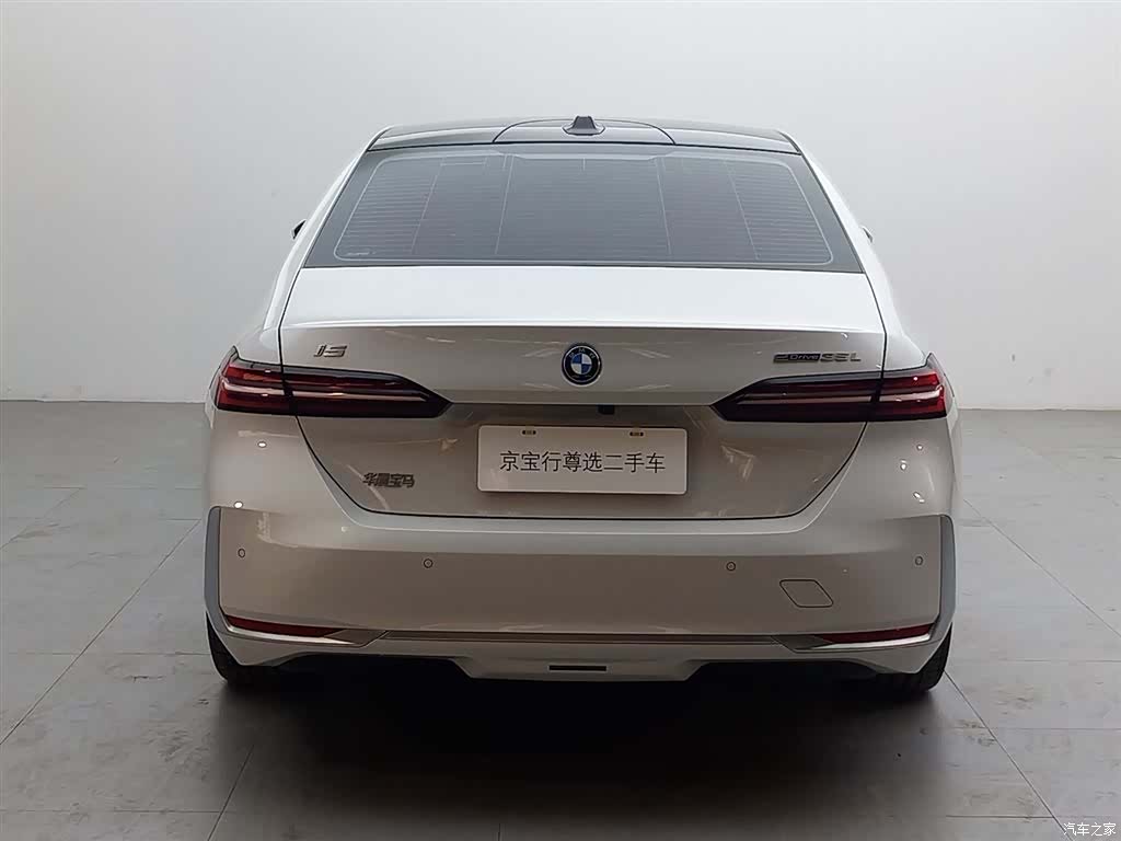 BMW i5, 2025 все фото