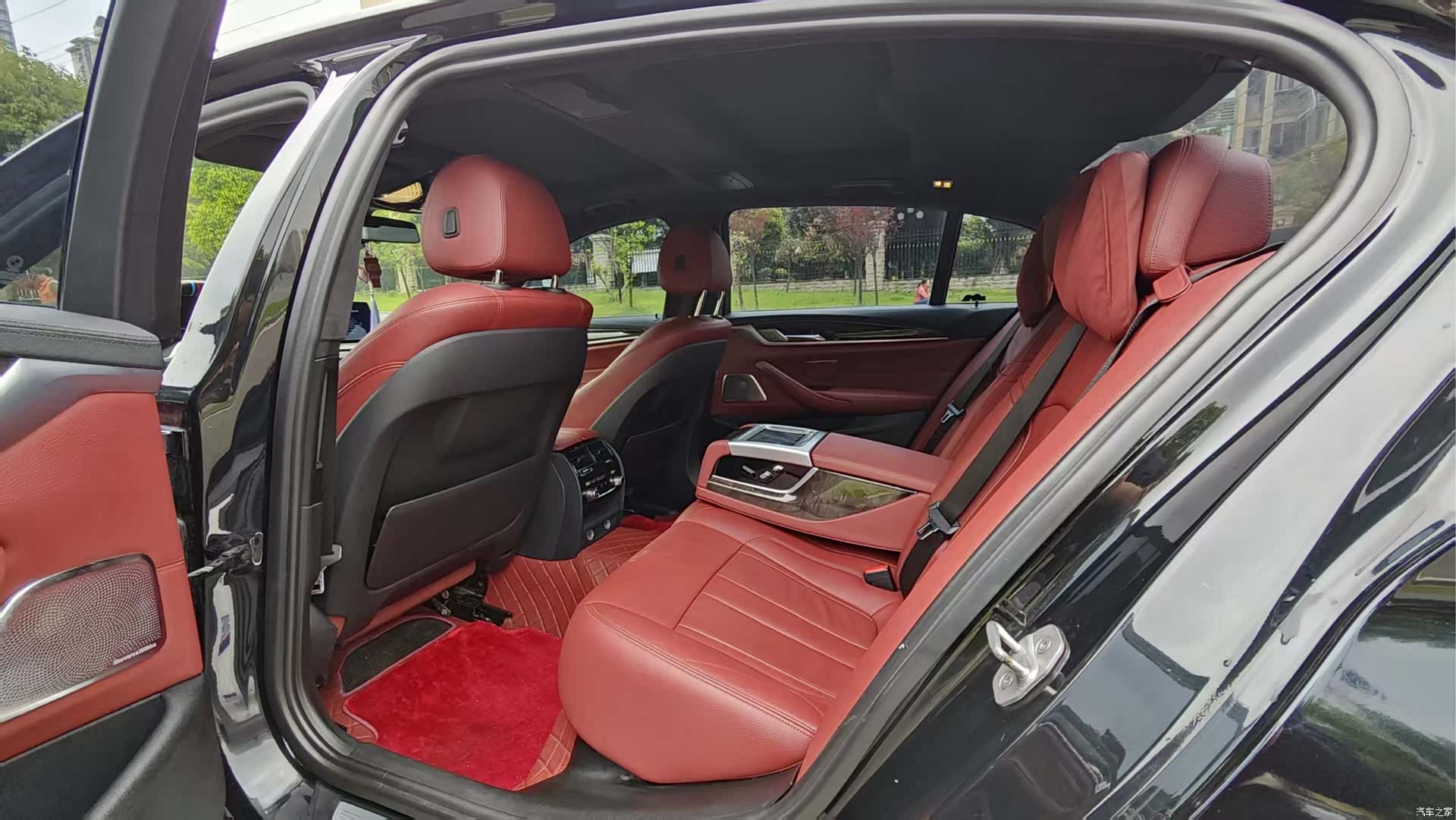 BMW 5 Series, 2019 14