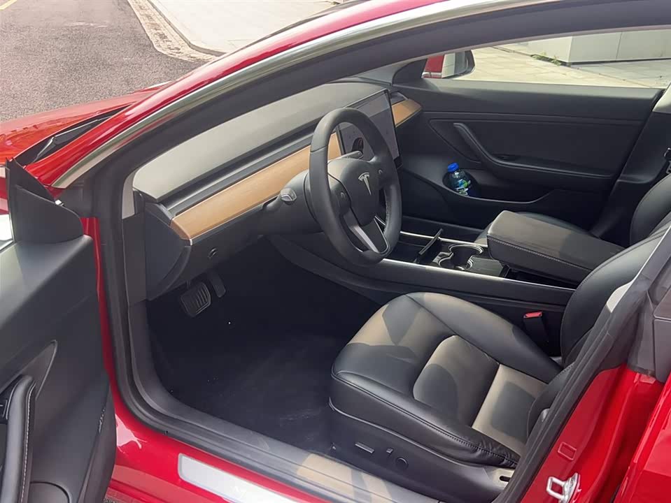 Tesla Model 3 Tesla Model 3