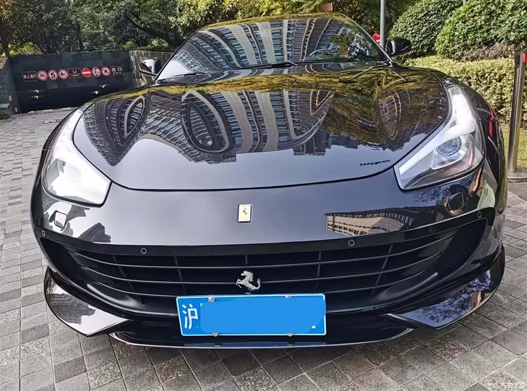 Ferrari GTC4Lus, 2018 2
