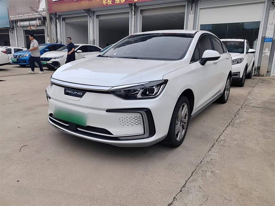 BAIC Beijing EU5