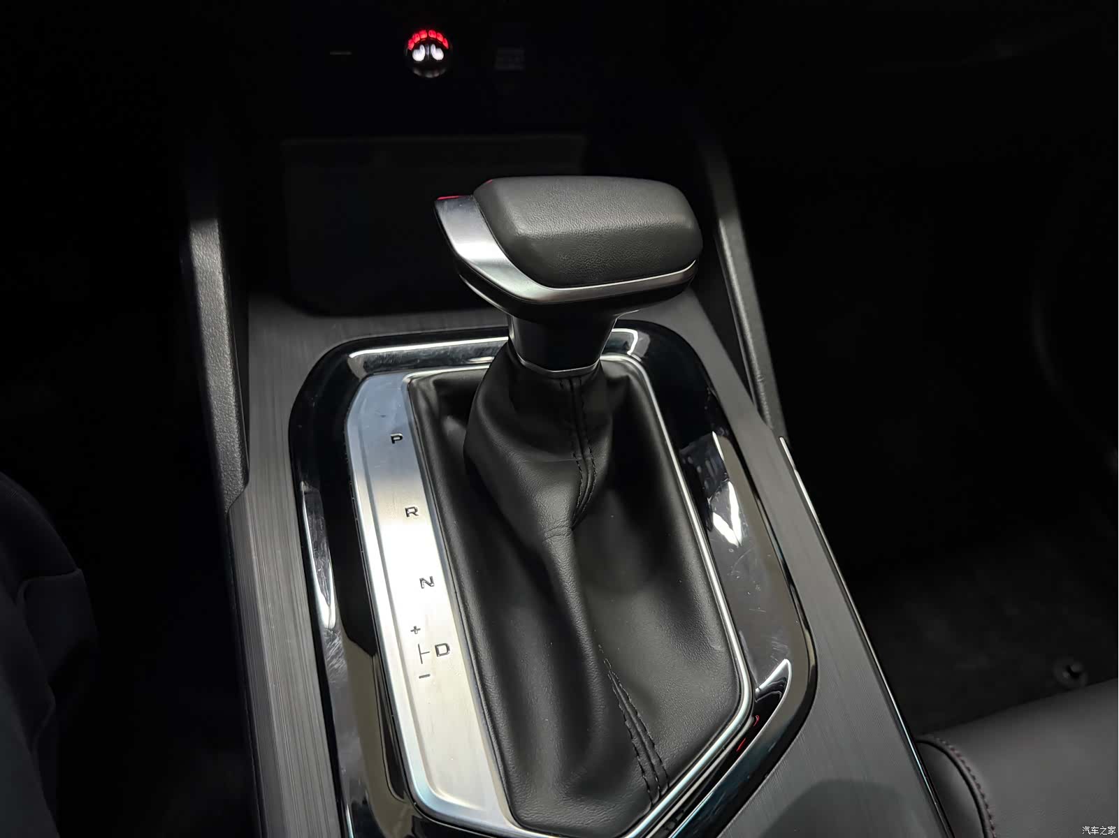 Geely Emgrand, 2022 11