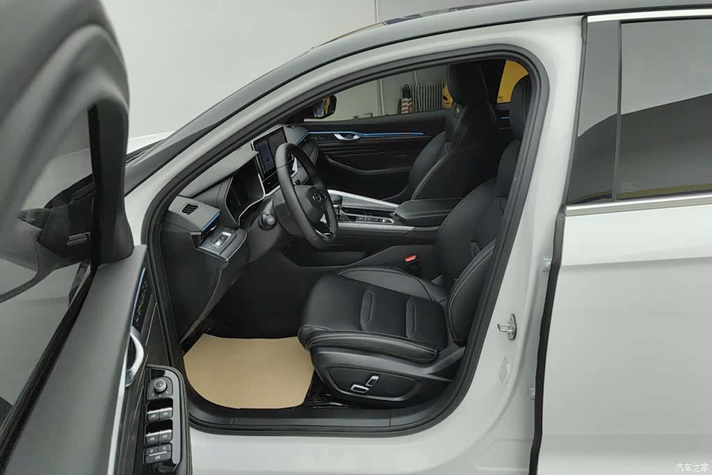 Geely Preface, 2024 9