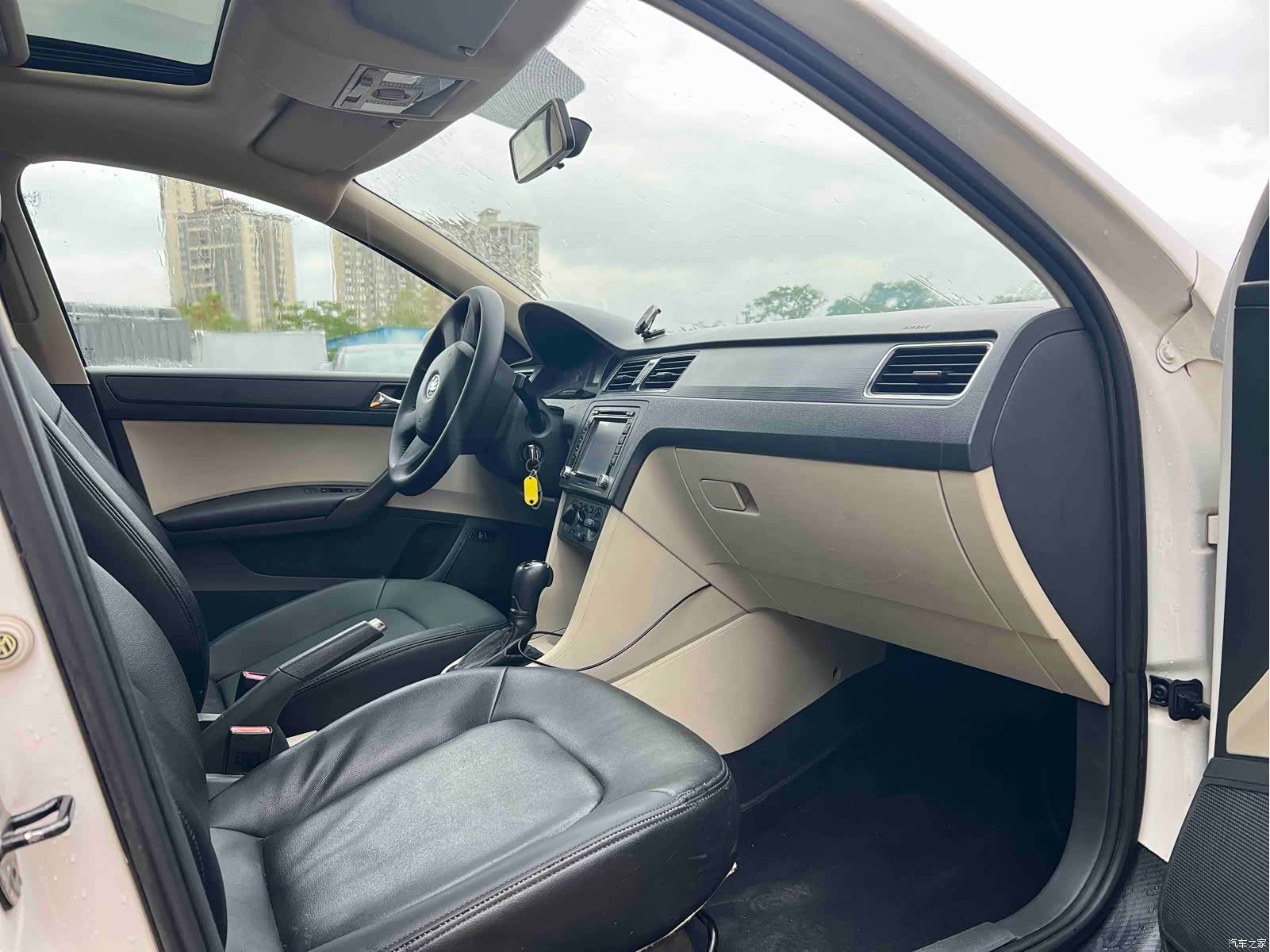 Skoda Rapid, 2014 7