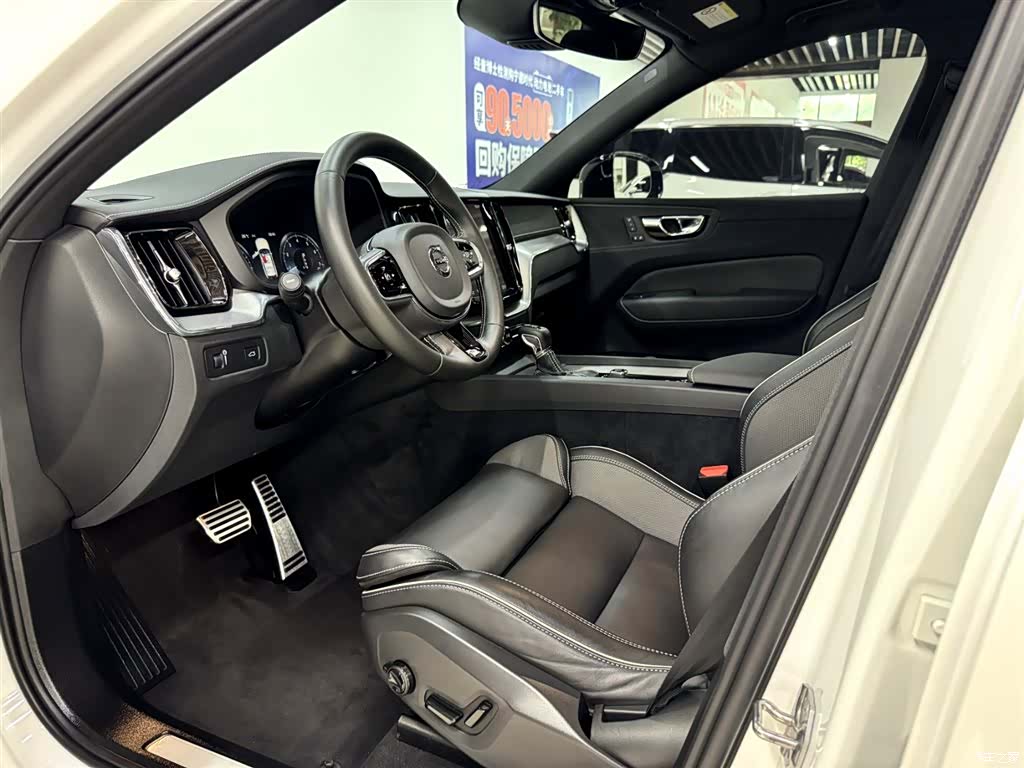 Volvo XC60, 2020 9
