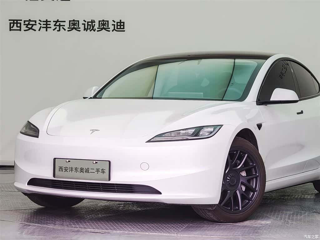 Tesla Model 3, 2025 21