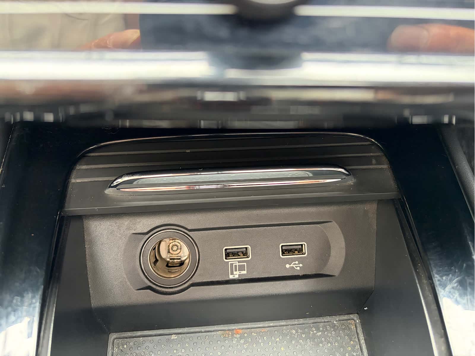 Roewe i5, 2020 29