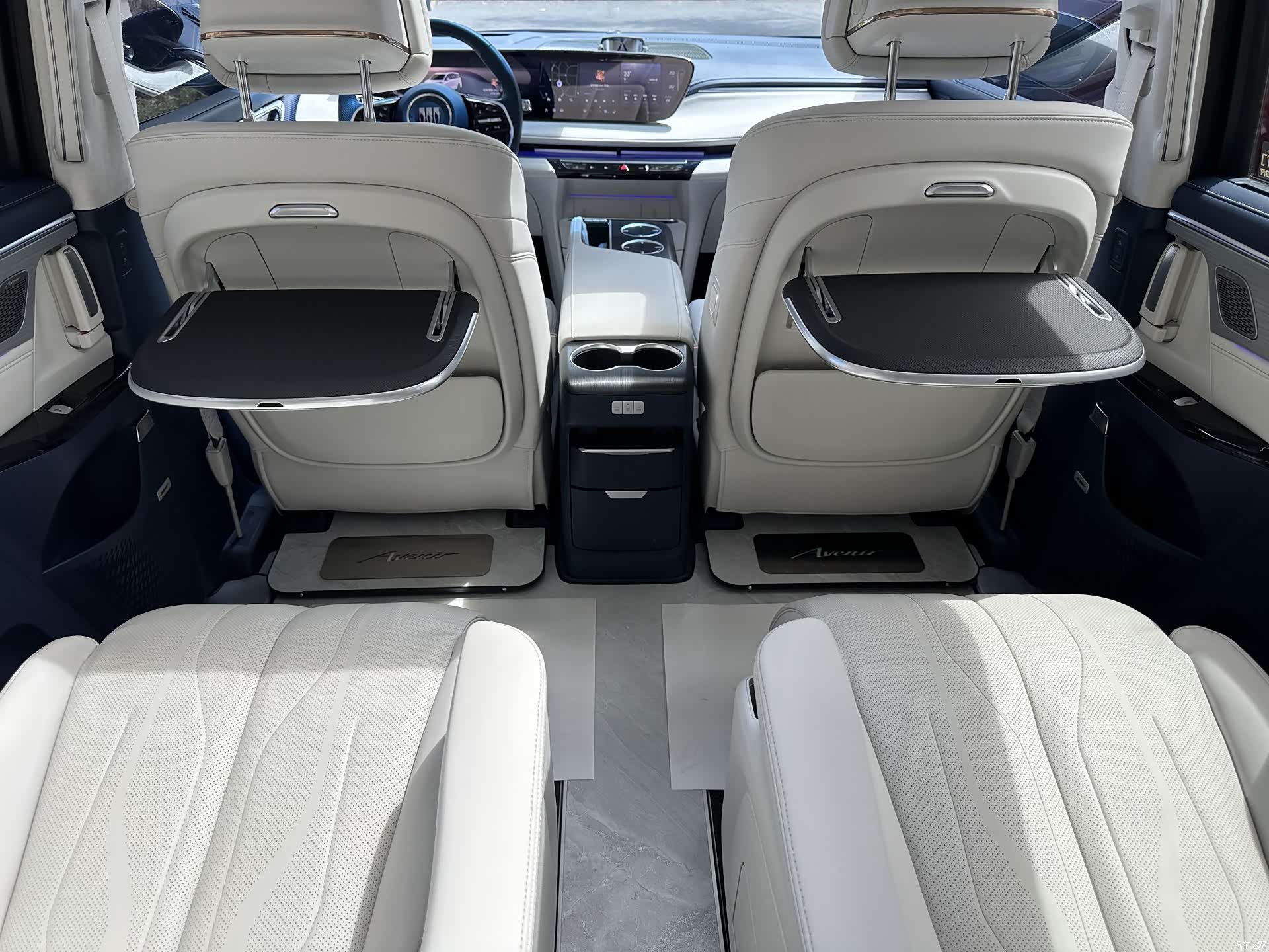 Buick GL8, 2025 25
