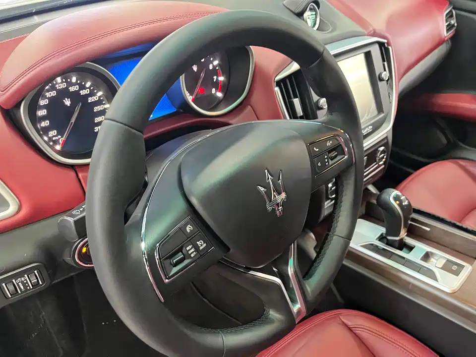 Maserati Ghibli Maserati Ghibli