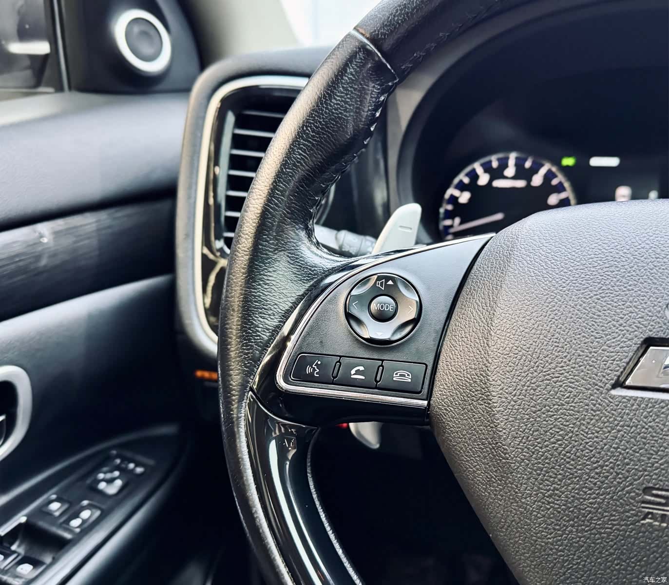 Mitsubishi Outlander, 2018 19