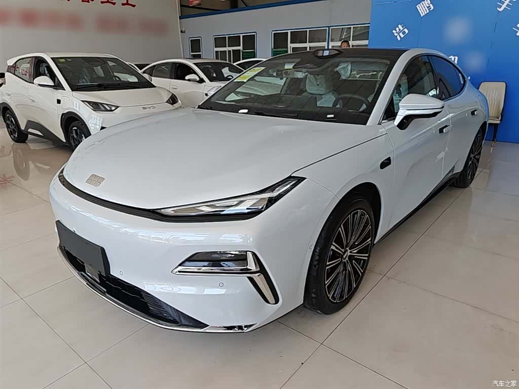 Geely 8, 2026 1