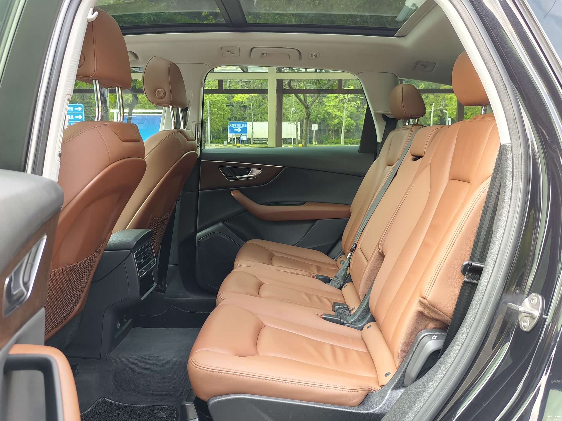 Audi Q7, 2021 все фото