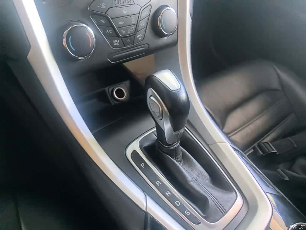 Ford Mondeo, 2016 14
