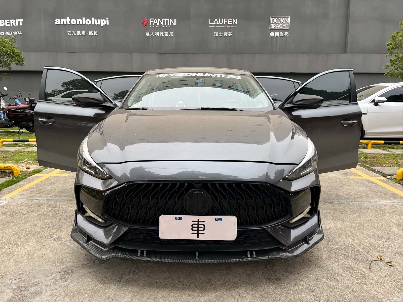 MG MG5, 2021 13