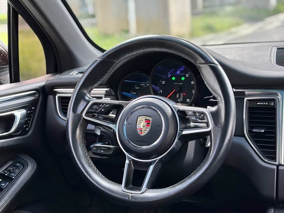 Porsche Macan Porsche Macan