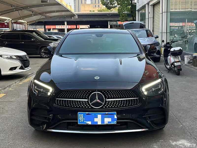 Mercedes-Benz E-Class, 2022 3