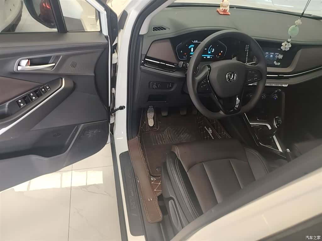 Changan CS15, 2020 16