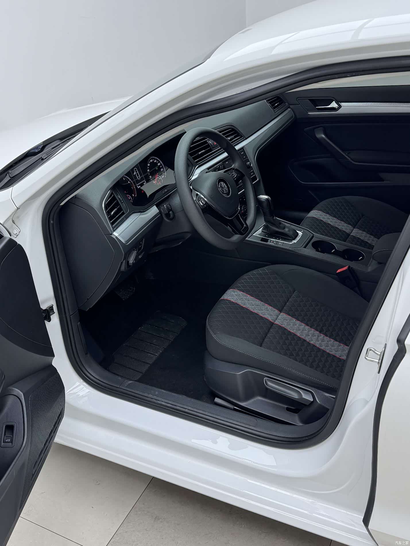 Volkswagen Lamando, 2021 8