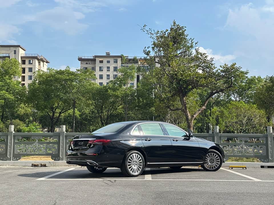 Mercedes-Benz E-class Mercedes-Benz E-class
