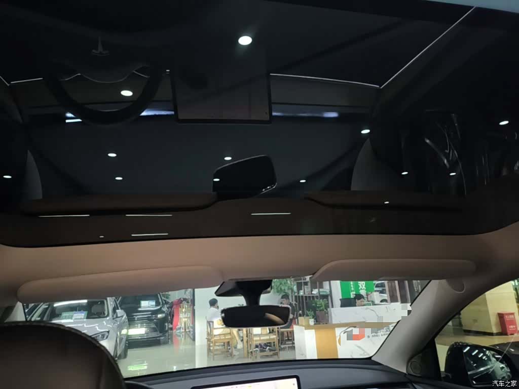Tesla Model Y, 2022 18