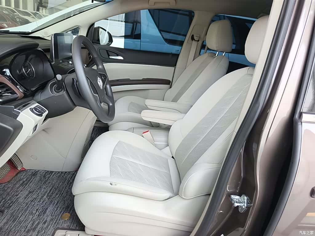Buick GL8, 2025 15