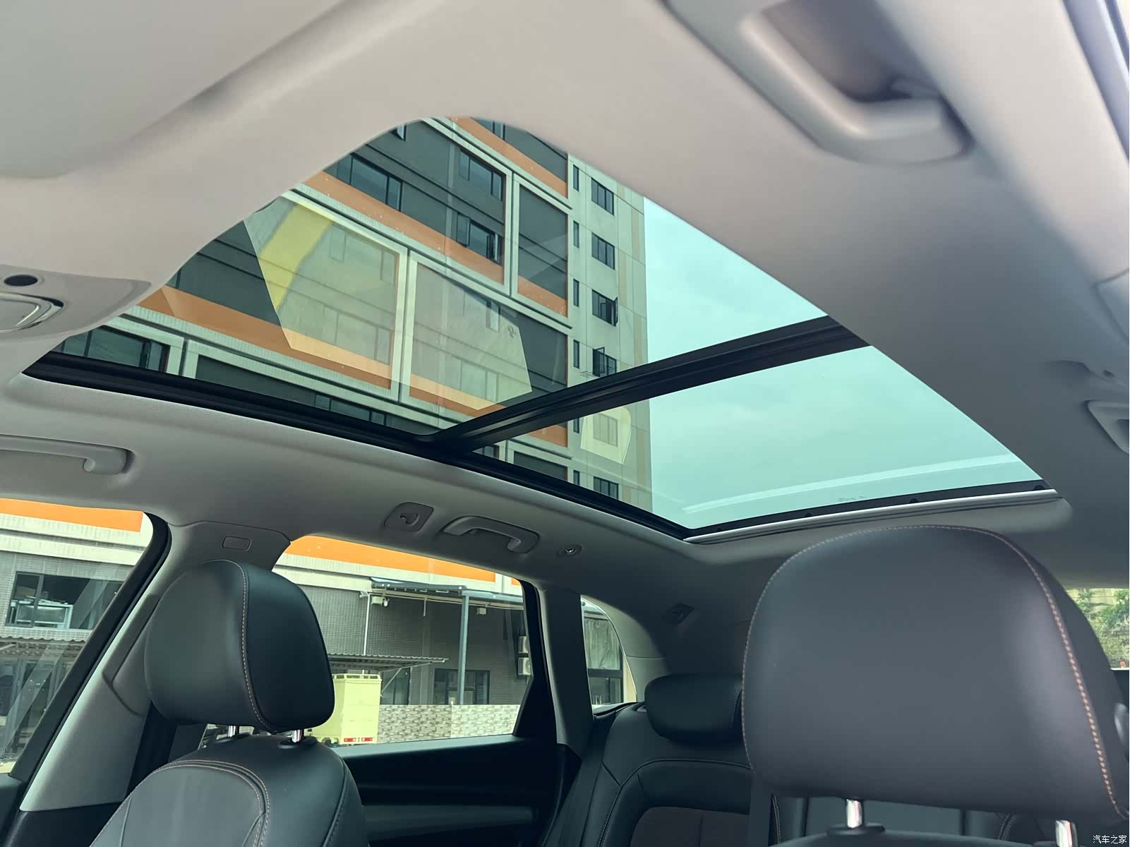 Audi Q5L, 2020 11