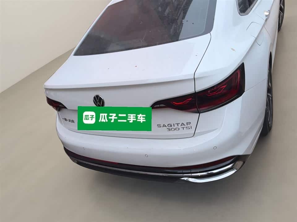 Volkswagen Sagitar