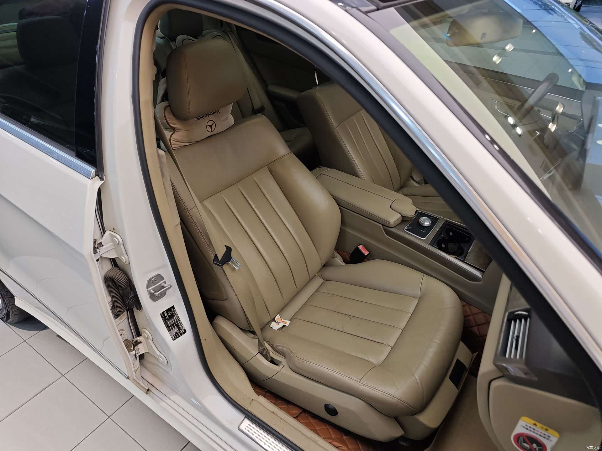Mercedes-Benz E-Class, 2009 34