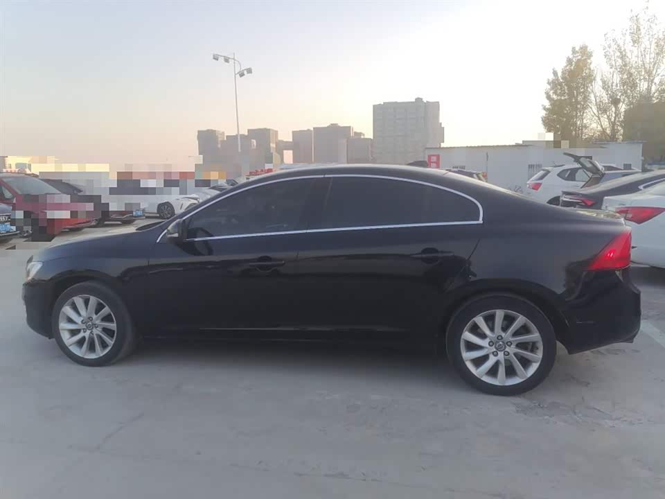 Volvo S60