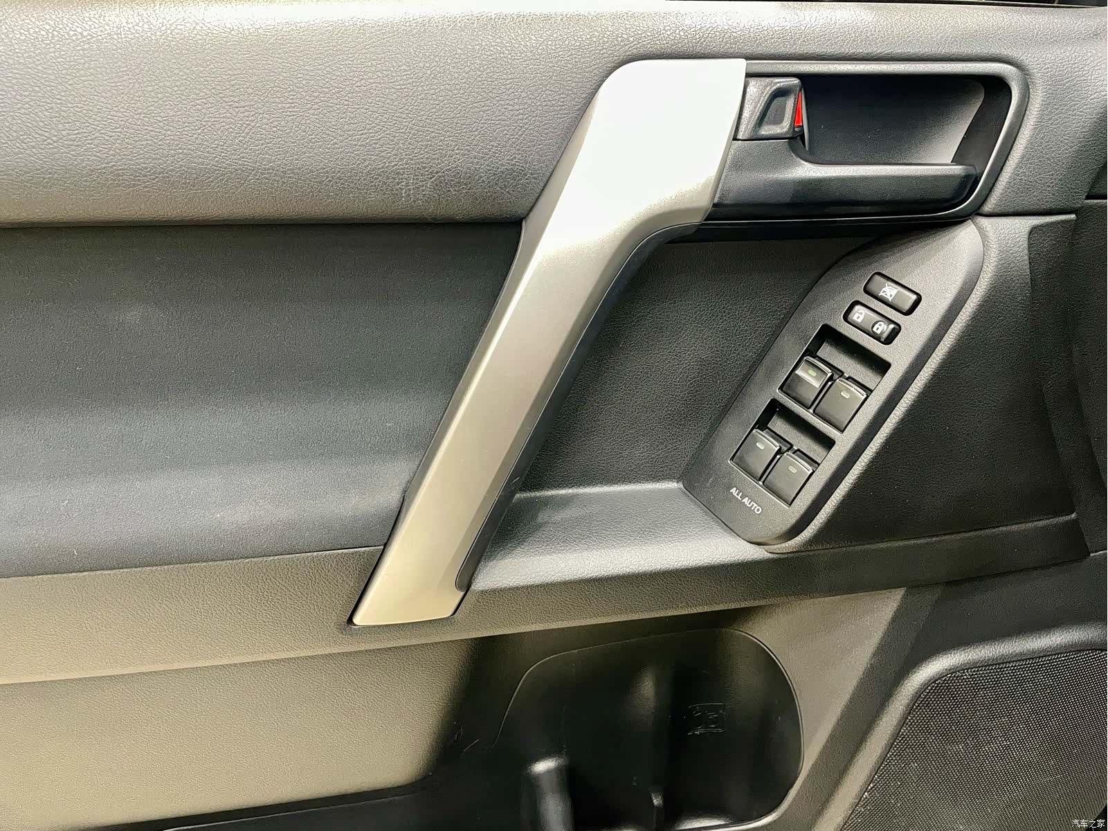 Toyota Prado, 2015 17