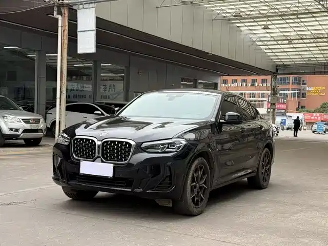 BMW X4 2023 — купить из Китая под заказ