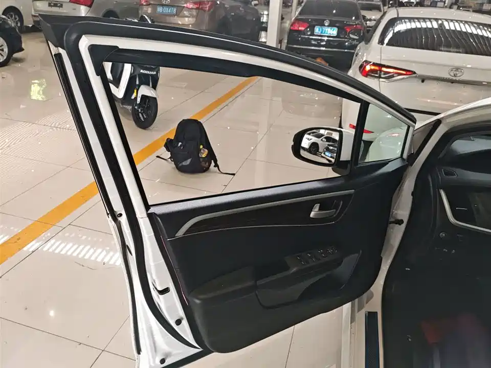 Honda Jade