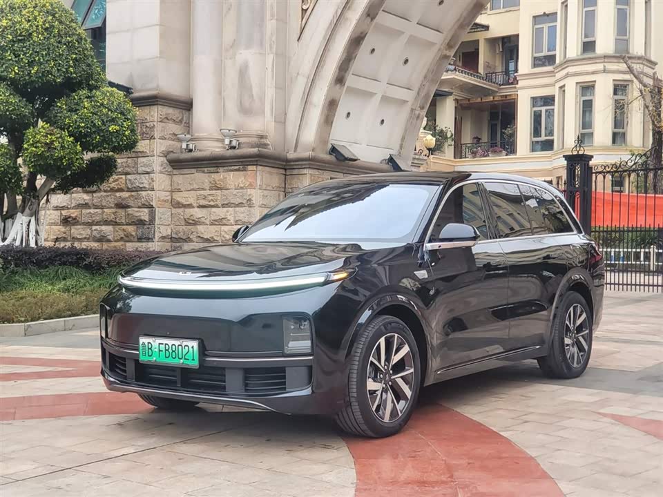 Li Auto Ideal L8